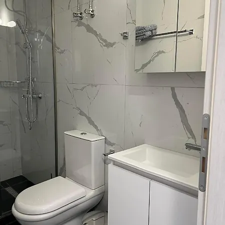 I&a Garitsa Apartment